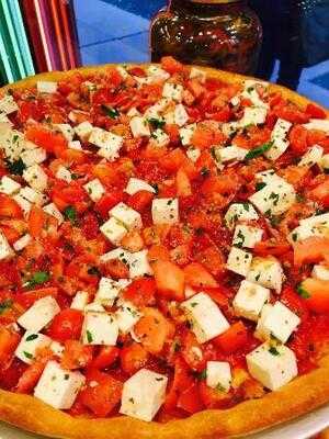 Famous Giannino Pizzeria