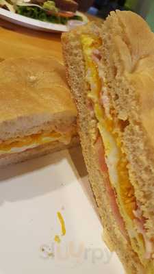 Break Room Juice Bar And Cafe