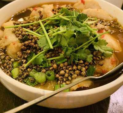 Da Tang Szechuan Restaurant