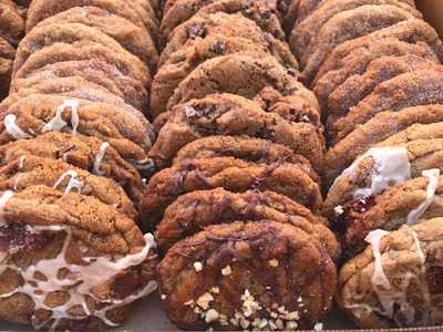 Chunk-n-chip Cookies