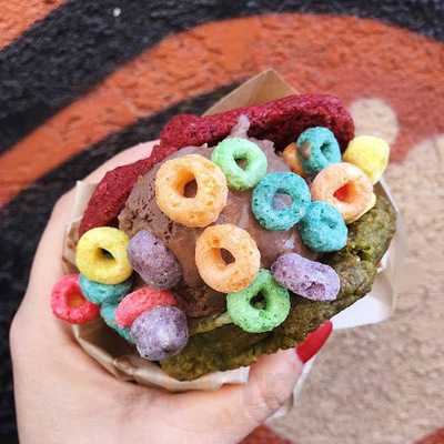 Chunk-n-chip Cookies