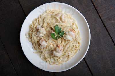 D'antigua Bar & Lounge