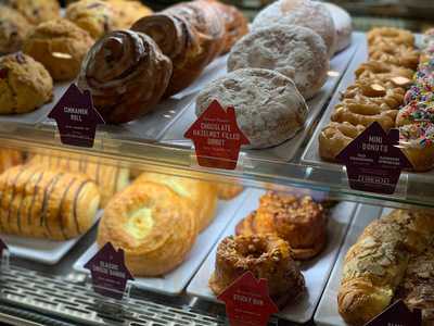 Coffee Bean & Tea Leaf