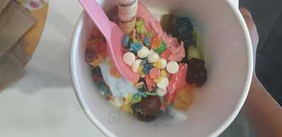 Yogurtland