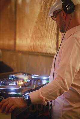 Celon Cocktail Bar & Lounge