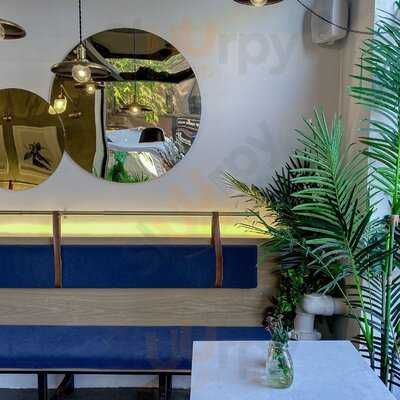 Bluestone Lane Upper West Side Cafe