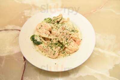 Sall Restaurant & Lounge