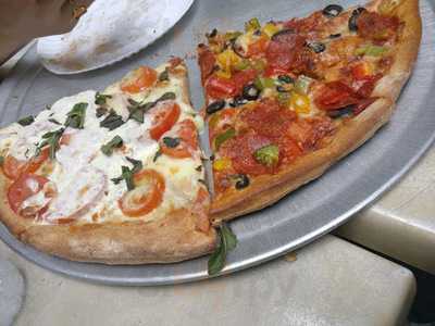 Manhattan Brick Oven Pizza