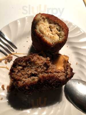 Empanadas Monumental