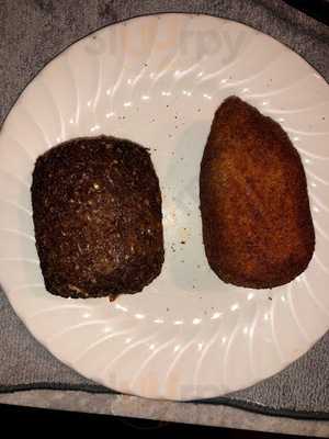 Empanadas Monumental