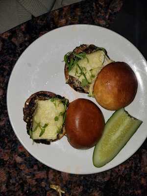 The Handy Liquor Bar