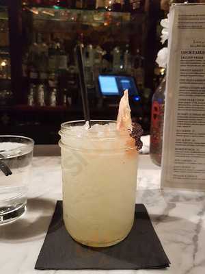 The Handy Liquor Bar