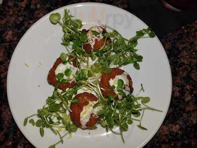 The Handy Liquor Bar