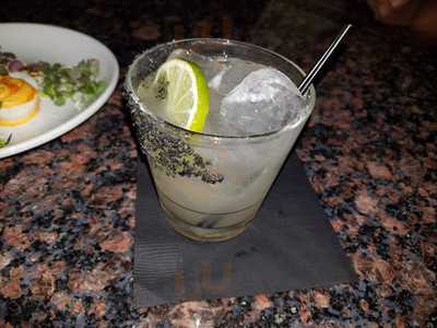 The Handy Liquor Bar