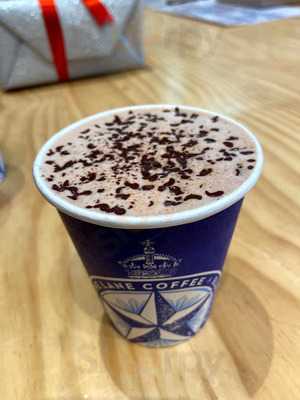 Bluestone Lane Flatiron District Coffee Shop