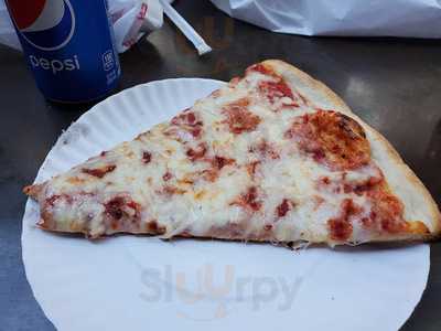 Zesty Pizzeria & Salumeria