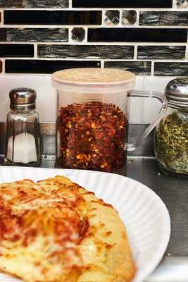 L.e.s Pizza And Burger