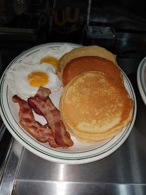 East Village New Deli