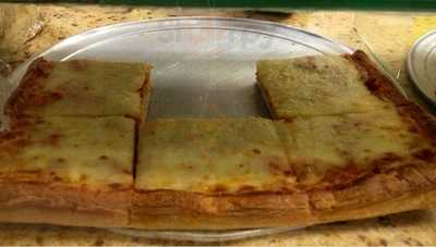 Classic Thomas Pizza Restaurant