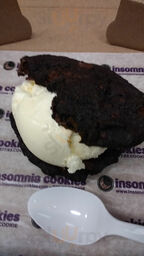 Insomnia Cookies