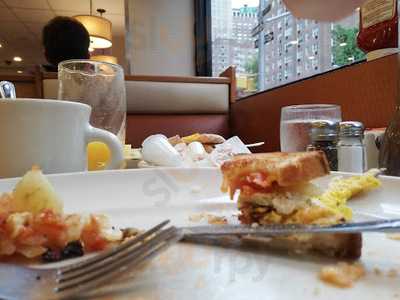 Tudor City Tavern & Marketplace