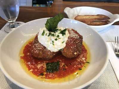 Bryant Park Pizza Parlor