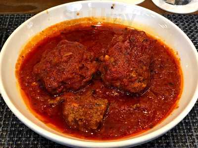 Bryant Park Pizza Parlor