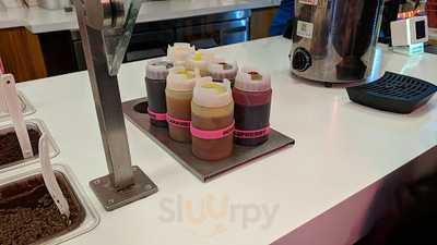 Twister Frozen Yogurt