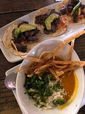 Gonza Tacos Y Tequila