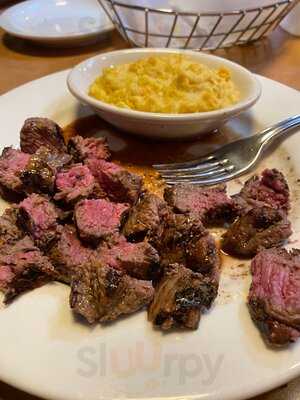 Calhoun's On Bearden Hill