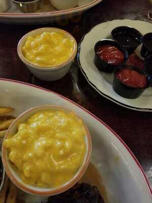 Lucille's Smokehouse Bbq