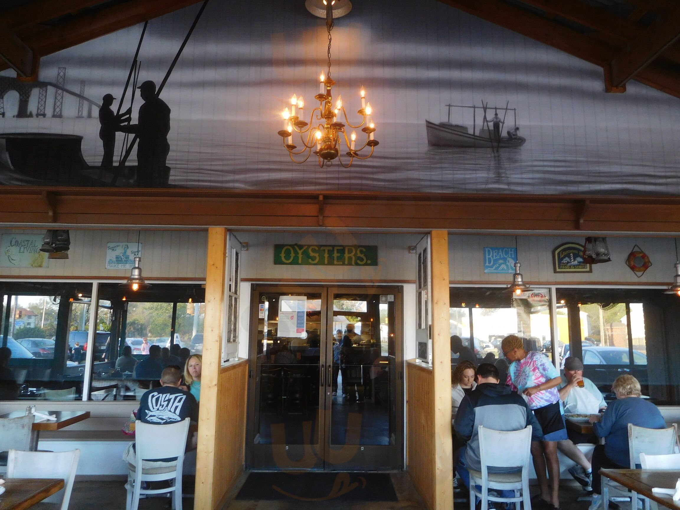 Capt. Groovy's Grill And Raw Bar