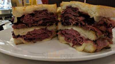 Manhattan Deli