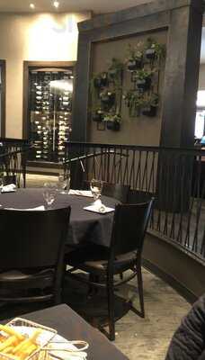 Venue Restaurant & Lounge