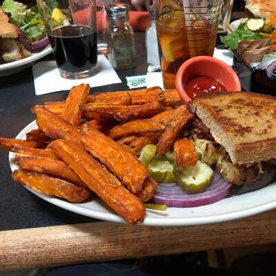 Bardenay Restaurant & Distillery