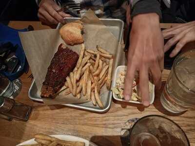 Bj's Restaurant & Brewhouse