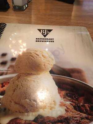 Bj's Restaurant & Brewhouse
