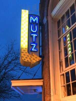 Mutz Sports Bar