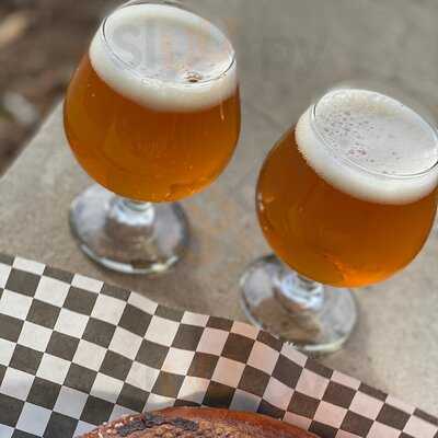 Yee-haw Brewing Company