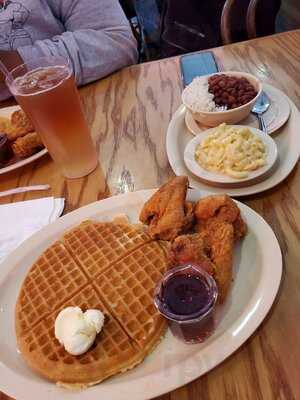 Roscoe's House Of Chicken And Waffles