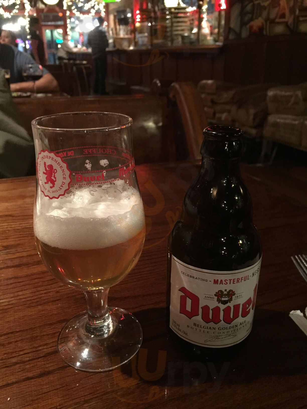 Yiayia's Pizza Beer & Wine