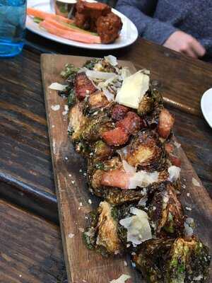 Bo-beau Kitchen + Roof Tap