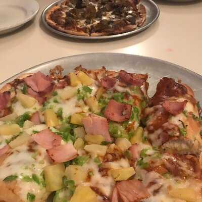 Joe Bologna's Restaurant And Pizzeria