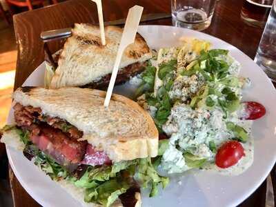 Frontier Public House Restaurant Of Vancouver Wa