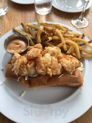 Hank's Oyster Bar Old Town