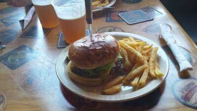 Harmon Pub & Brewery