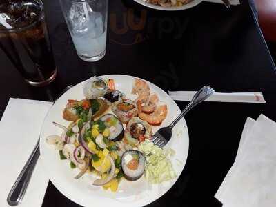 Santo's Modern American Buffet &sushi