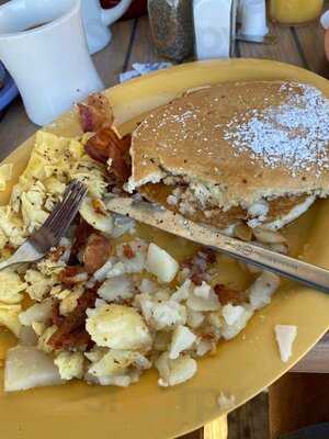 Maggie Mae's Sunrise Cafe