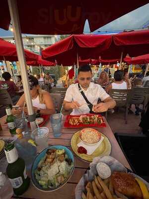 Crabby's Beachwalk Bar & Grill