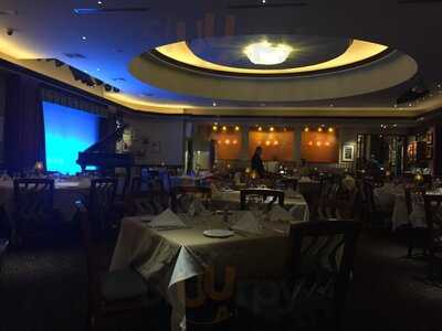 Lorenzo's Restaurant & Cabaret